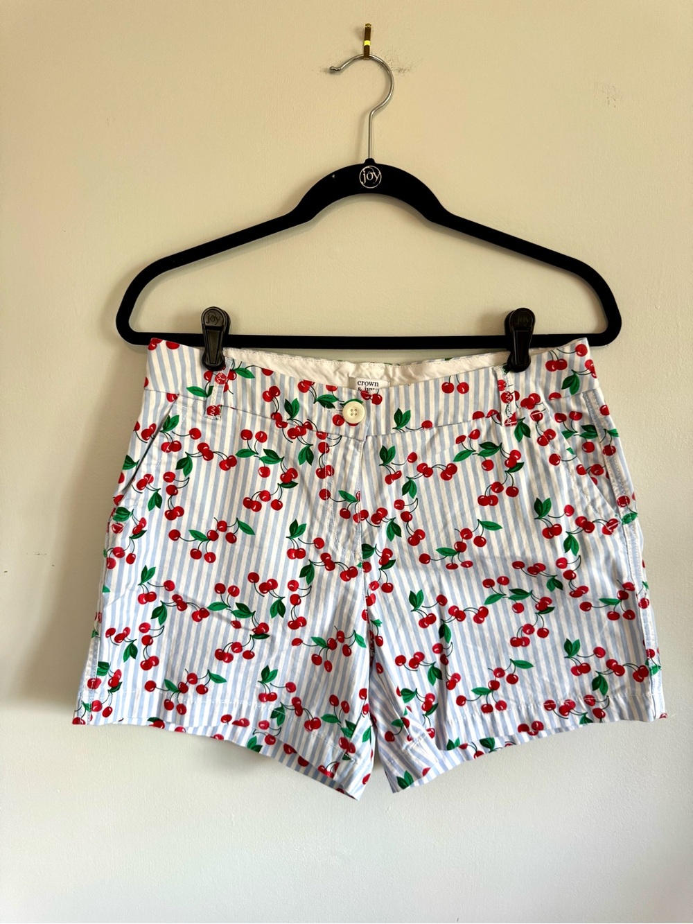 crown & ivy - Caroline Cherry Print Women’s Chino Shorts - Women’s 6
